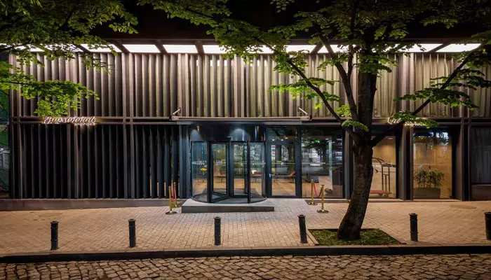 هتل گلاروس اولد تاون تفلیس